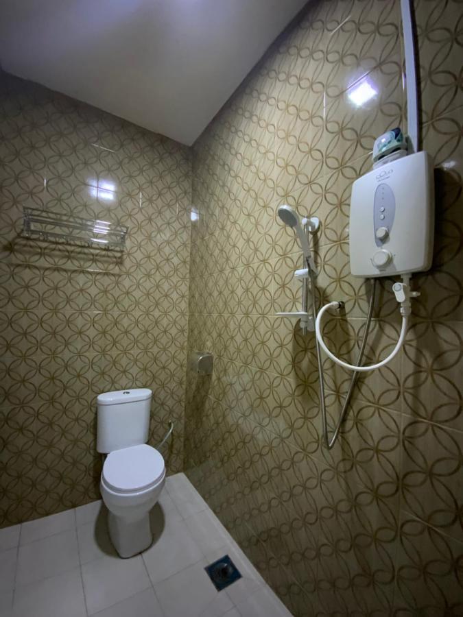 Sbs Hotel Паданг Бесар Екстериор снимка